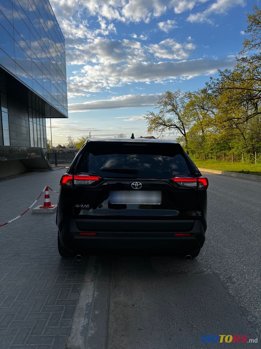 2022' Toyota RAV4 photo #5