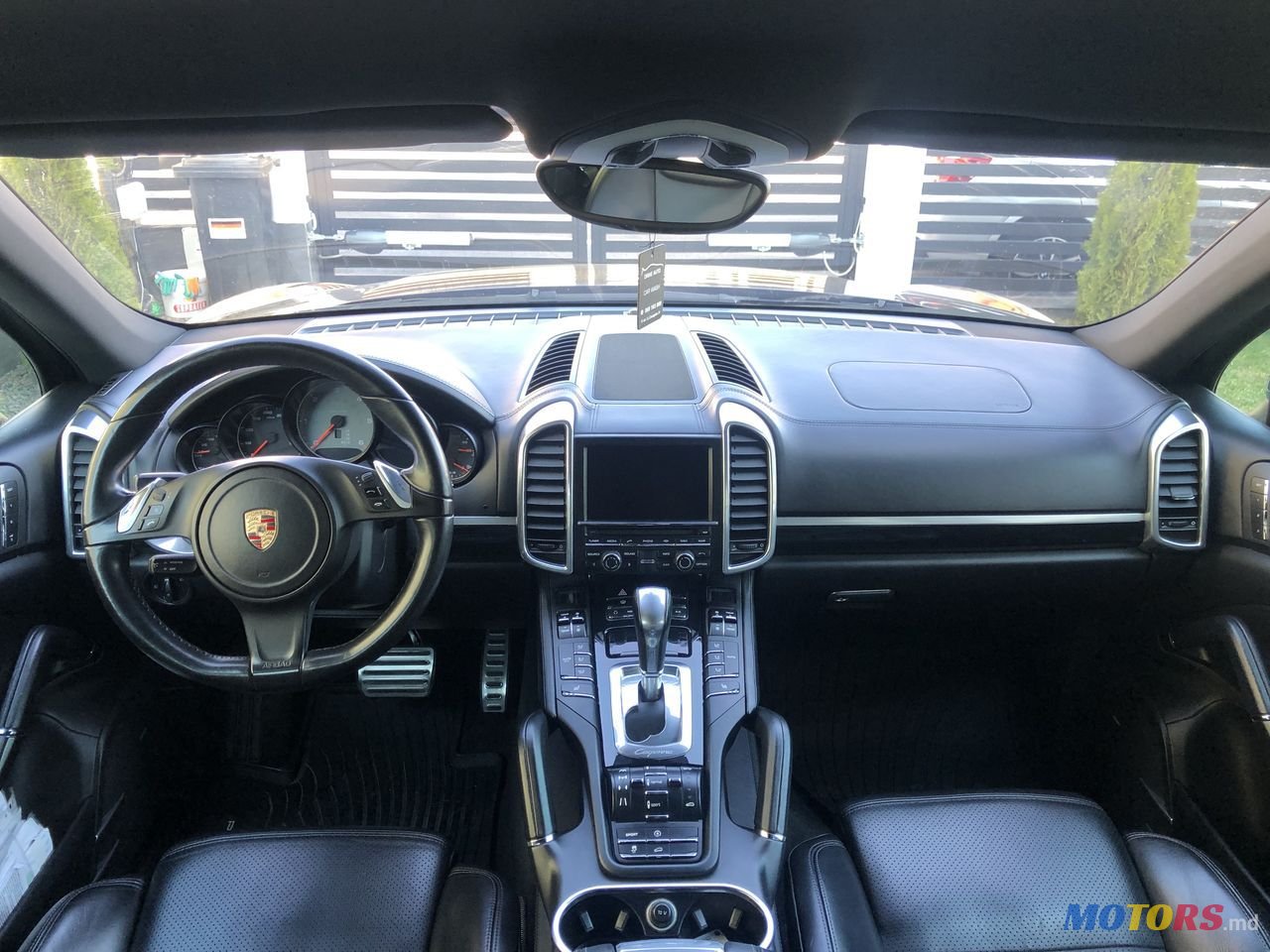 2014' Porsche Cayenne photo #5