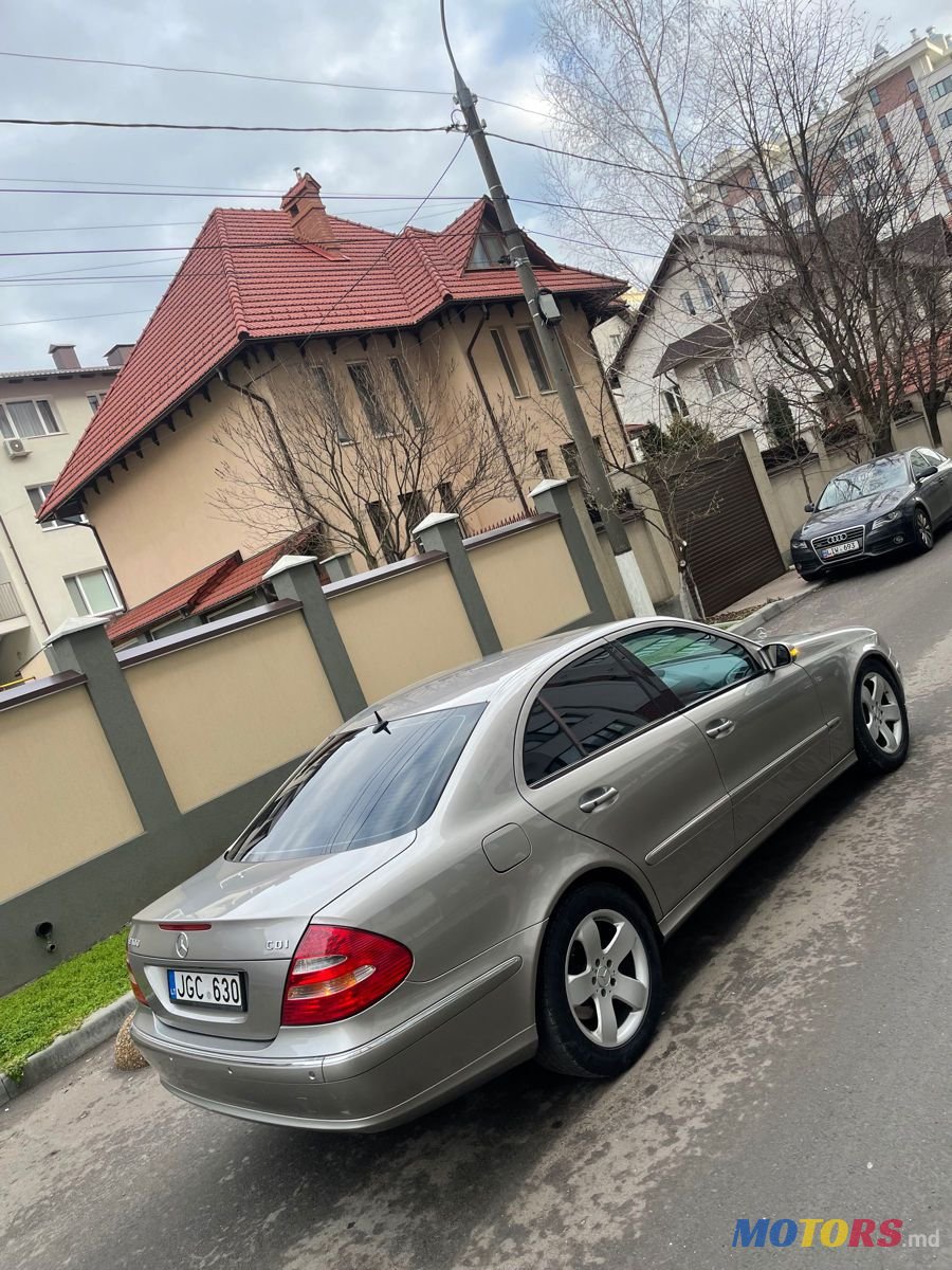 2005' Mercedes-Benz E Класс photo #1