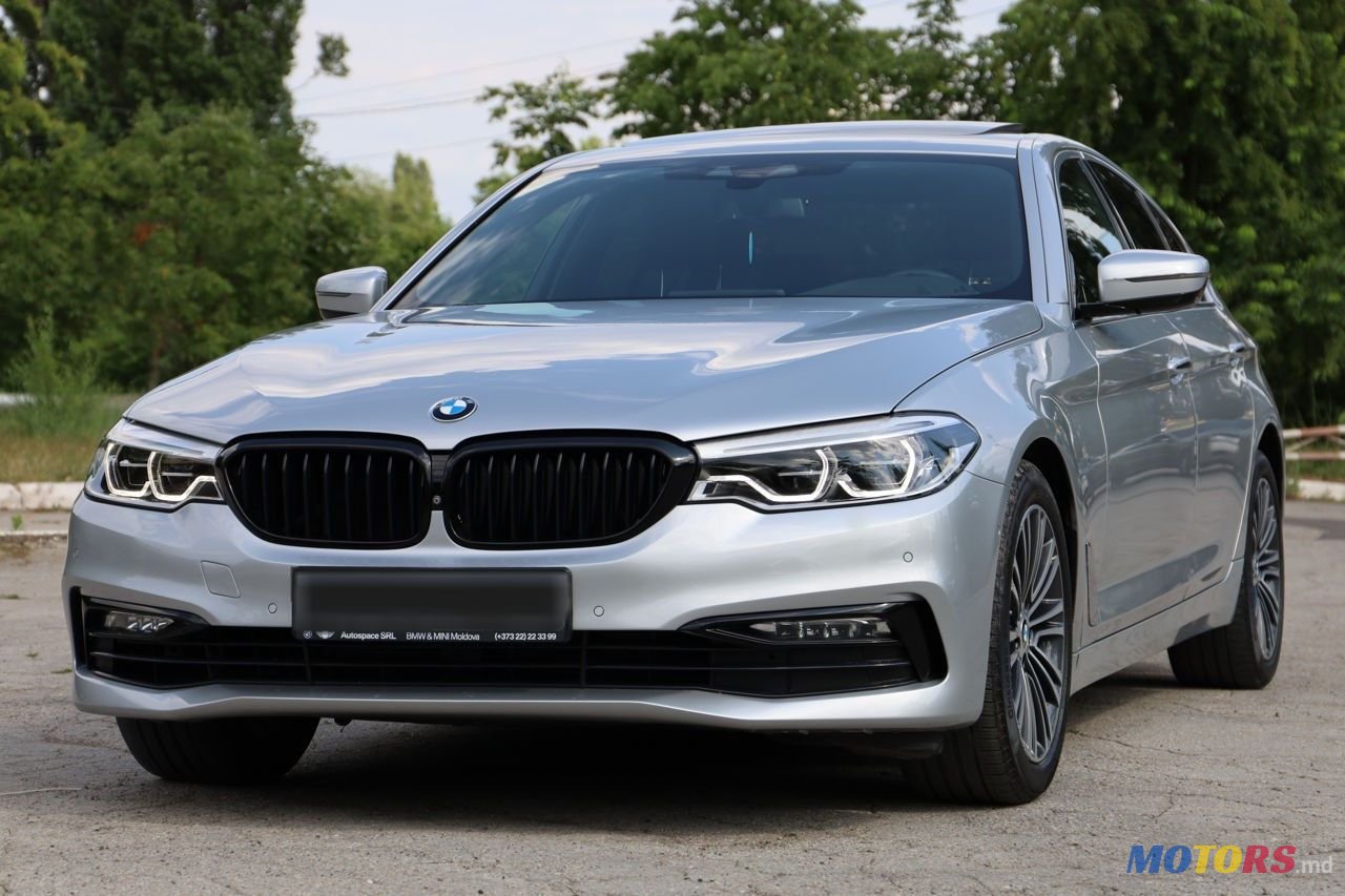2017' BMW 5 Series photo #1