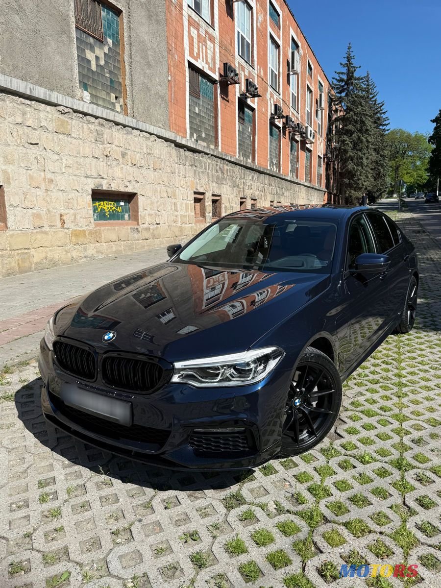 2017' BMW 5 Series photo #3