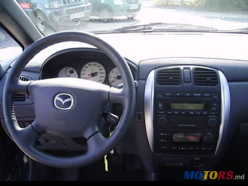 2002' Mazda Premacy photo #5