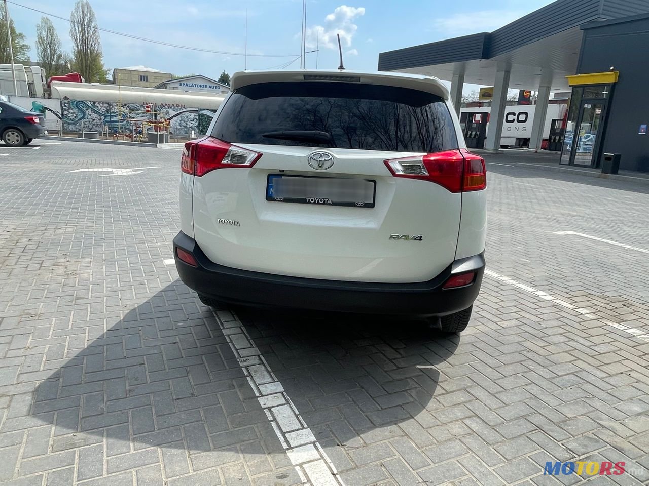 2014' Toyota RAV4 photo #6