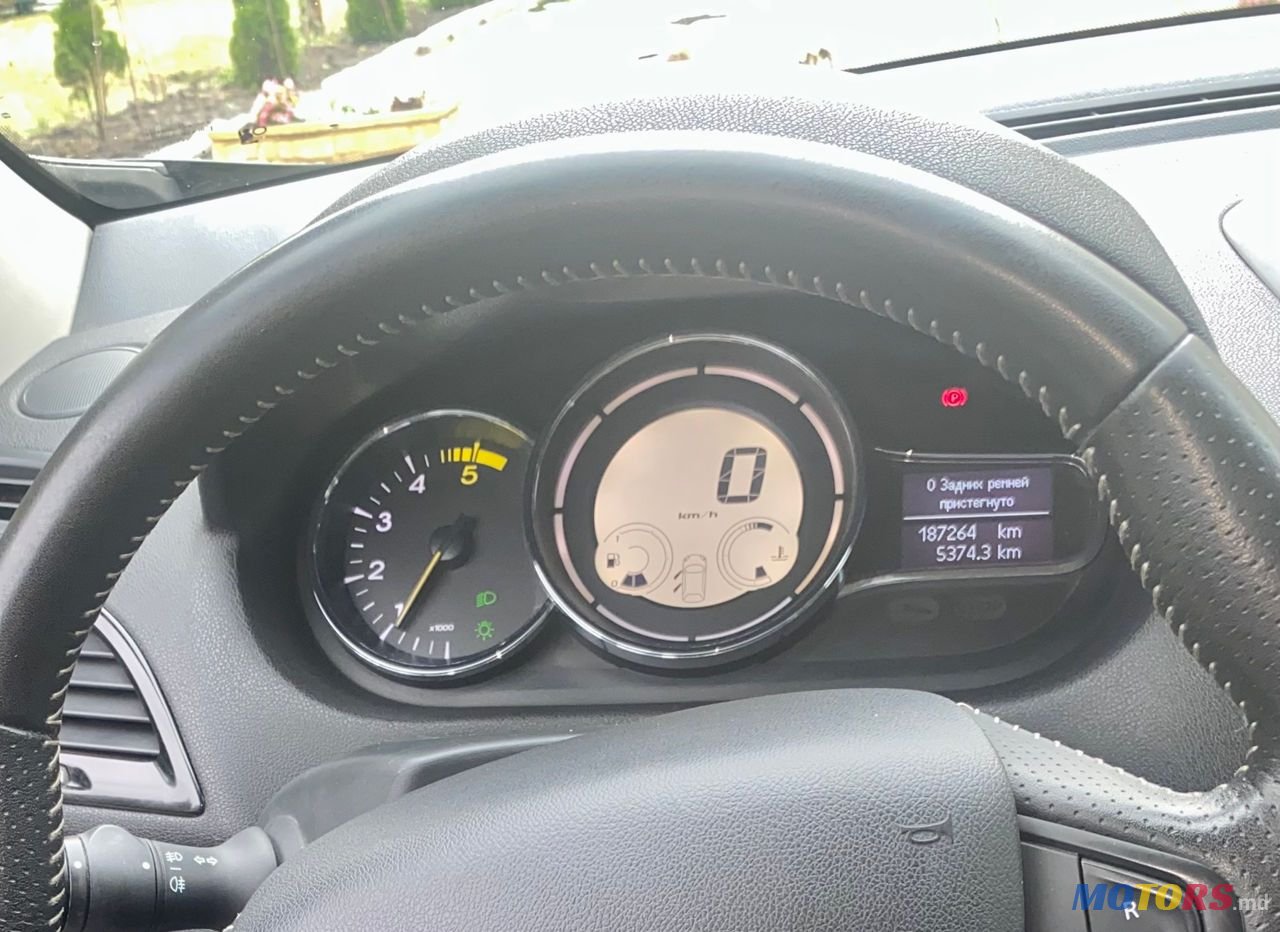 2013' Renault Megane photo #6