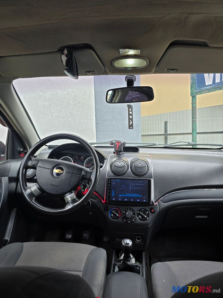 2010' Chevrolet Aveo photo #3
