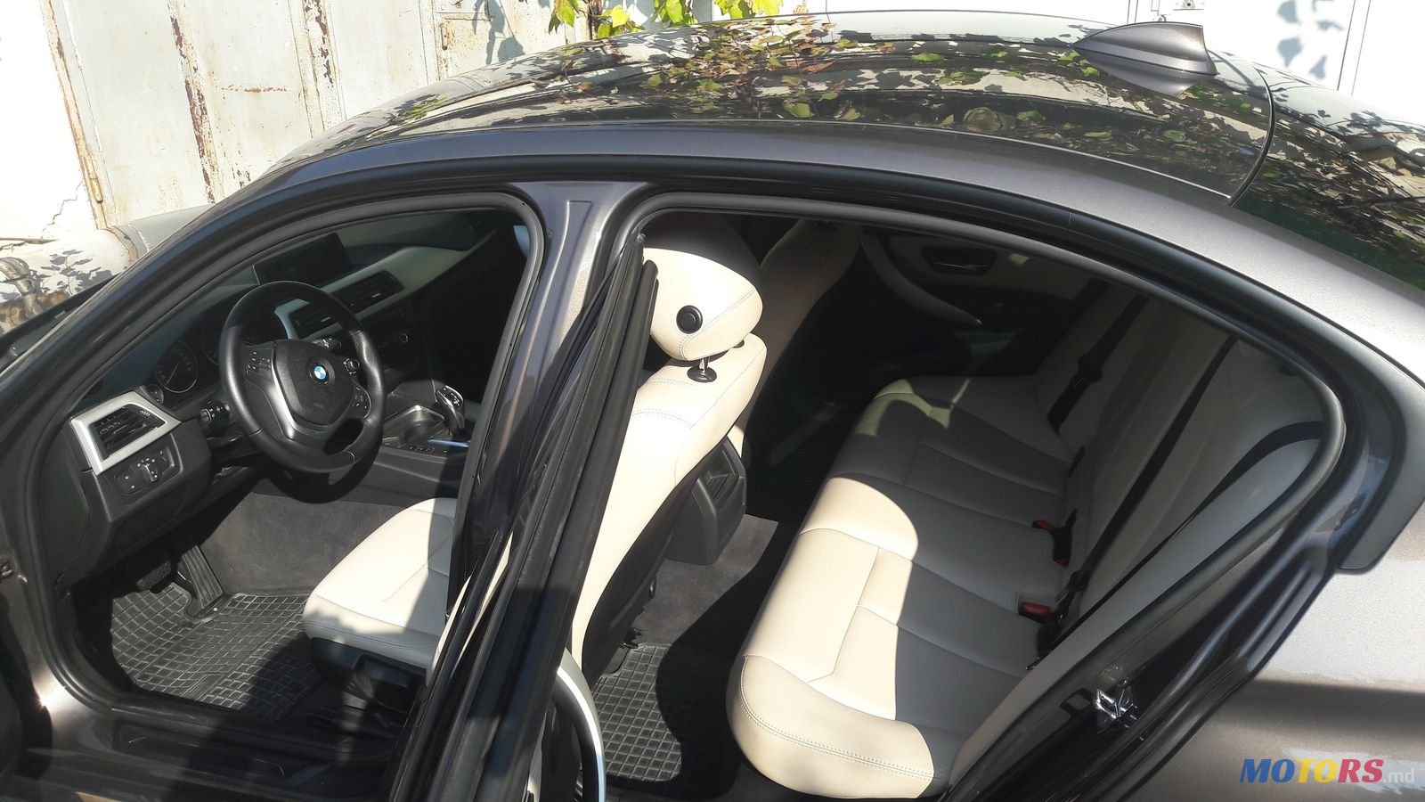 2012' BMW 320 photo #5