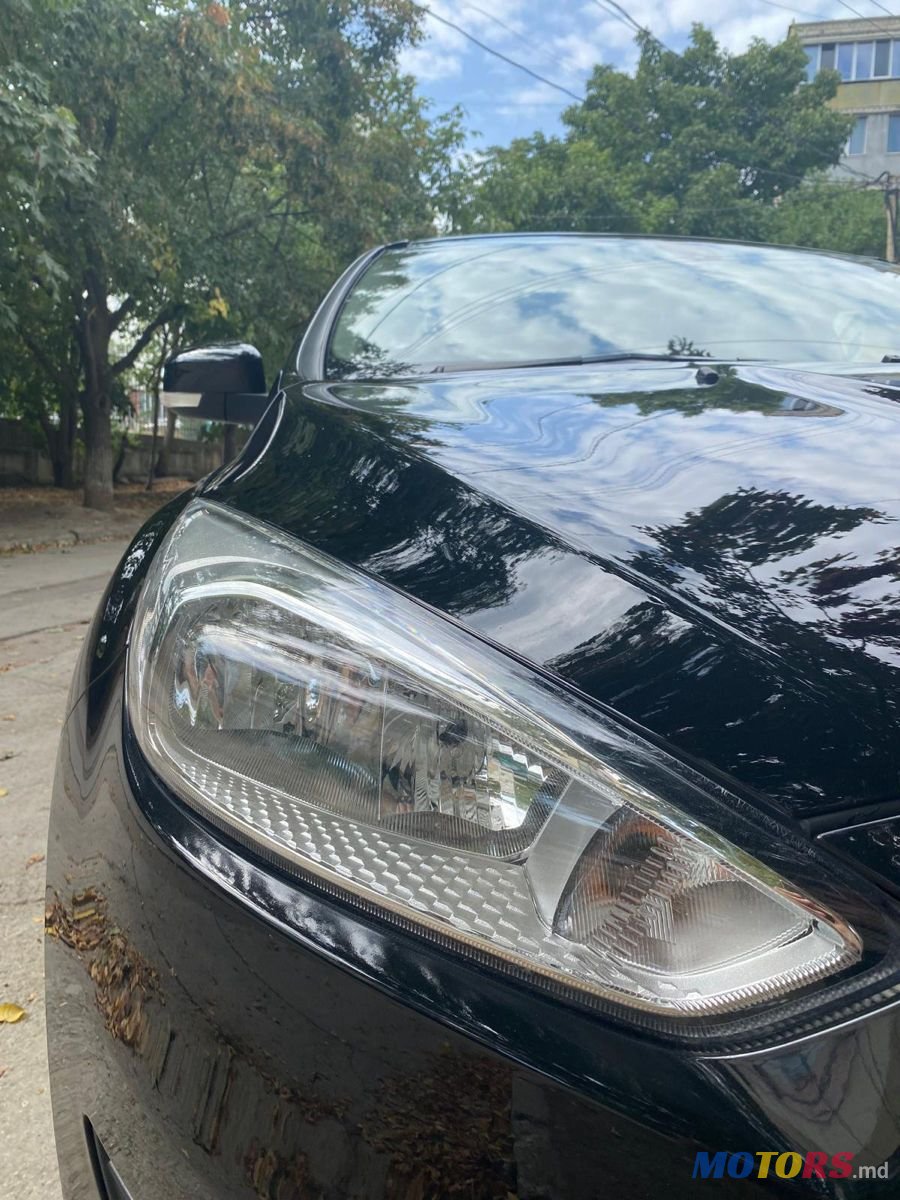 2016' Ford Focus photo #3