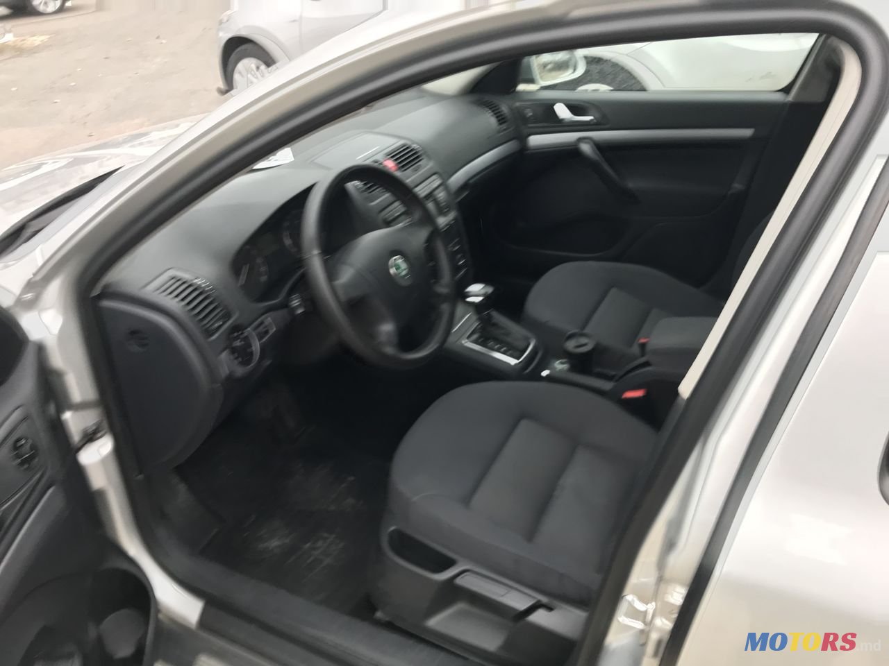 2005' Skoda Octavia photo #3