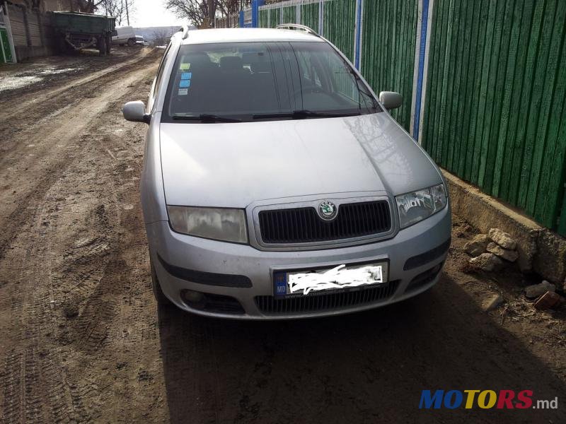 2005' Skoda Fabia photo #2