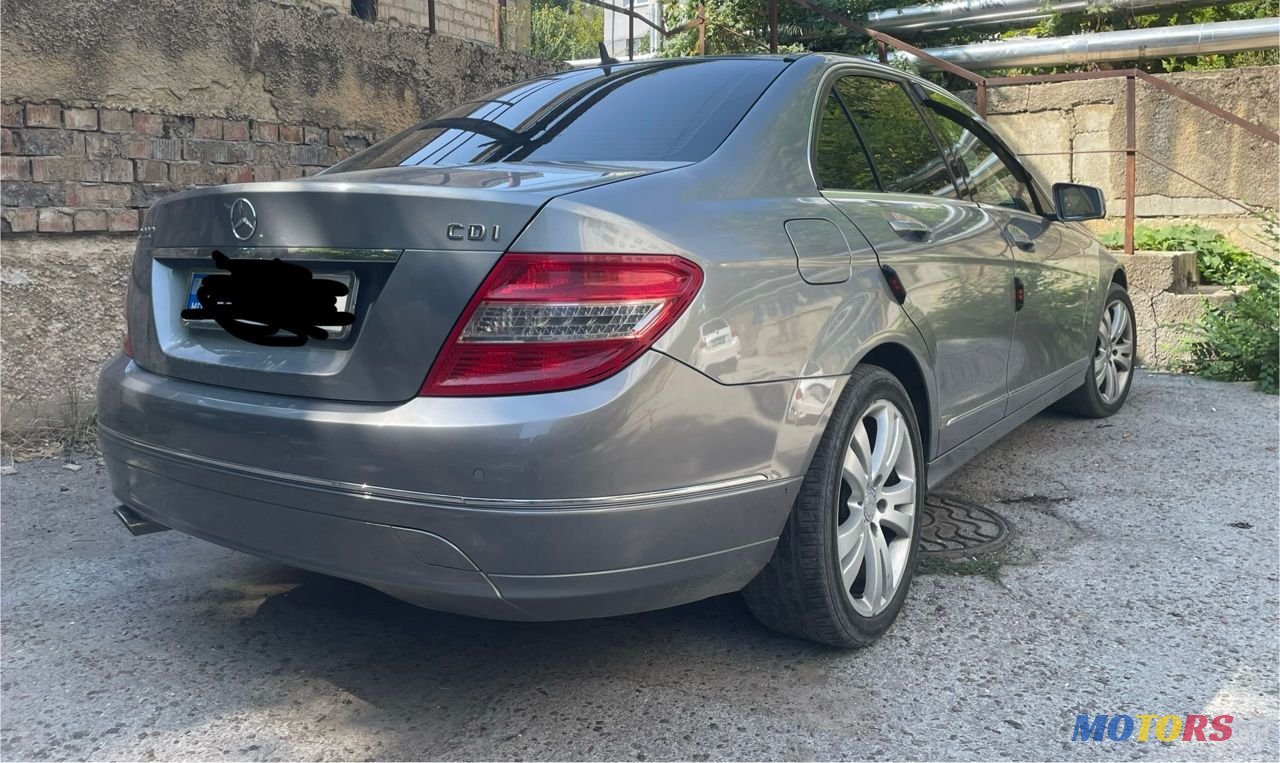 2008' Mercedes-Benz C-Class photo #3