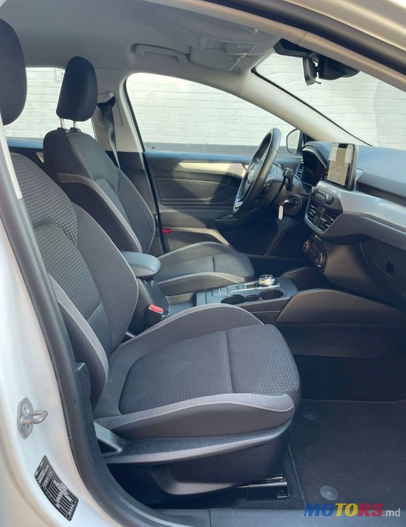 2019' Ford Focus photo #6
