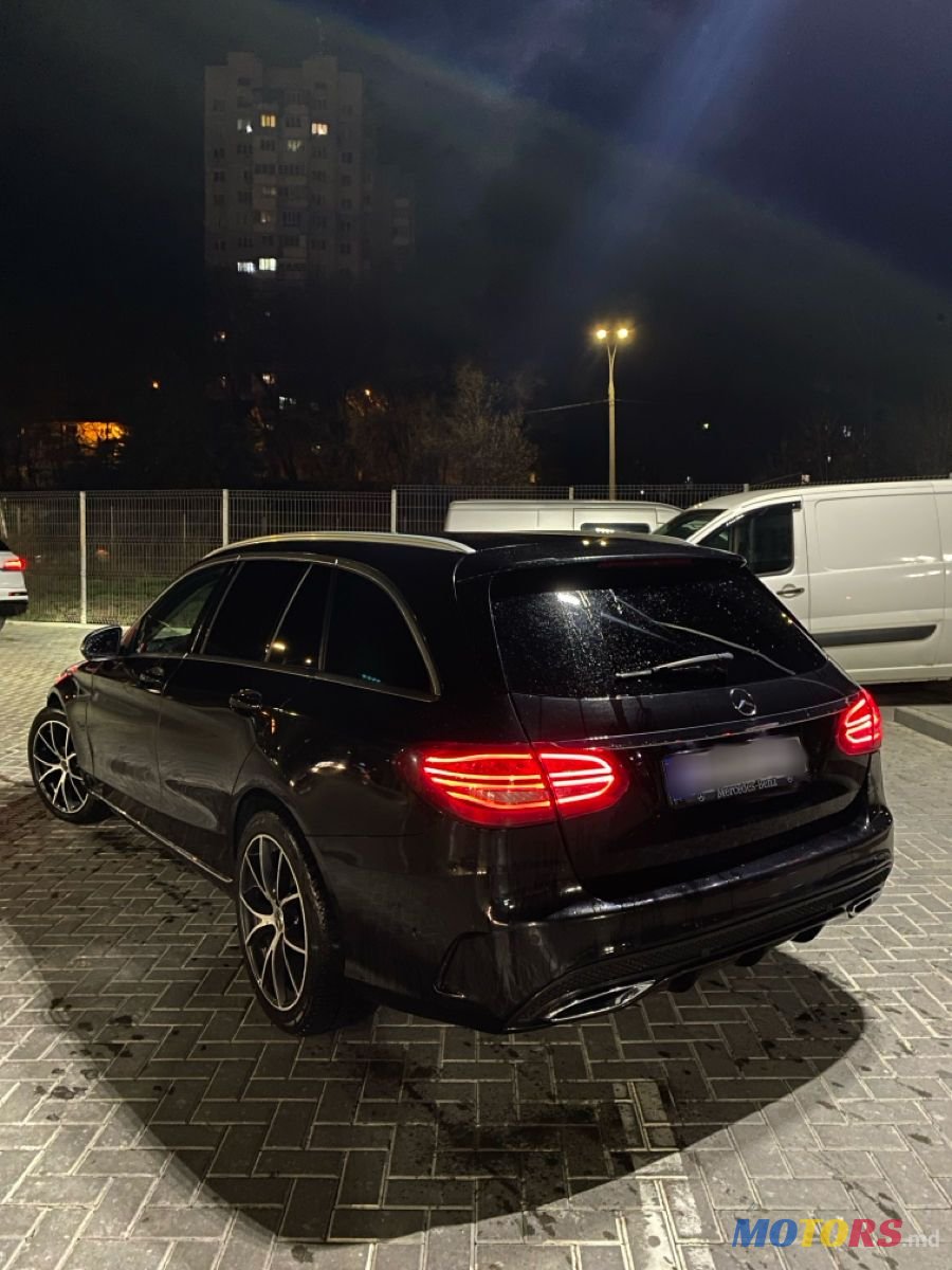 2016' Mercedes-Benz C-Class Amg photo #2