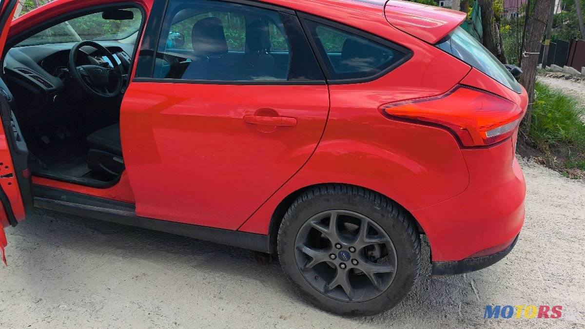 2015' Ford Focus photo #5