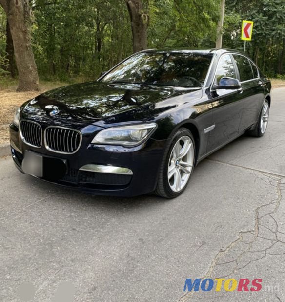 2012' BMW 7 Series photo #2