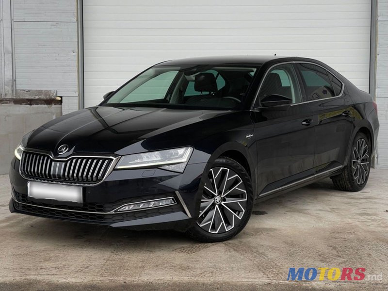 2019' Skoda Superb photo #1