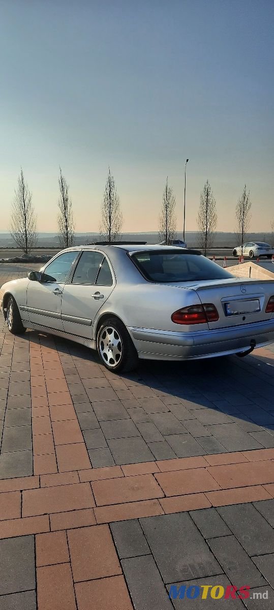 2000' Mercedes-Benz E-Class photo #1