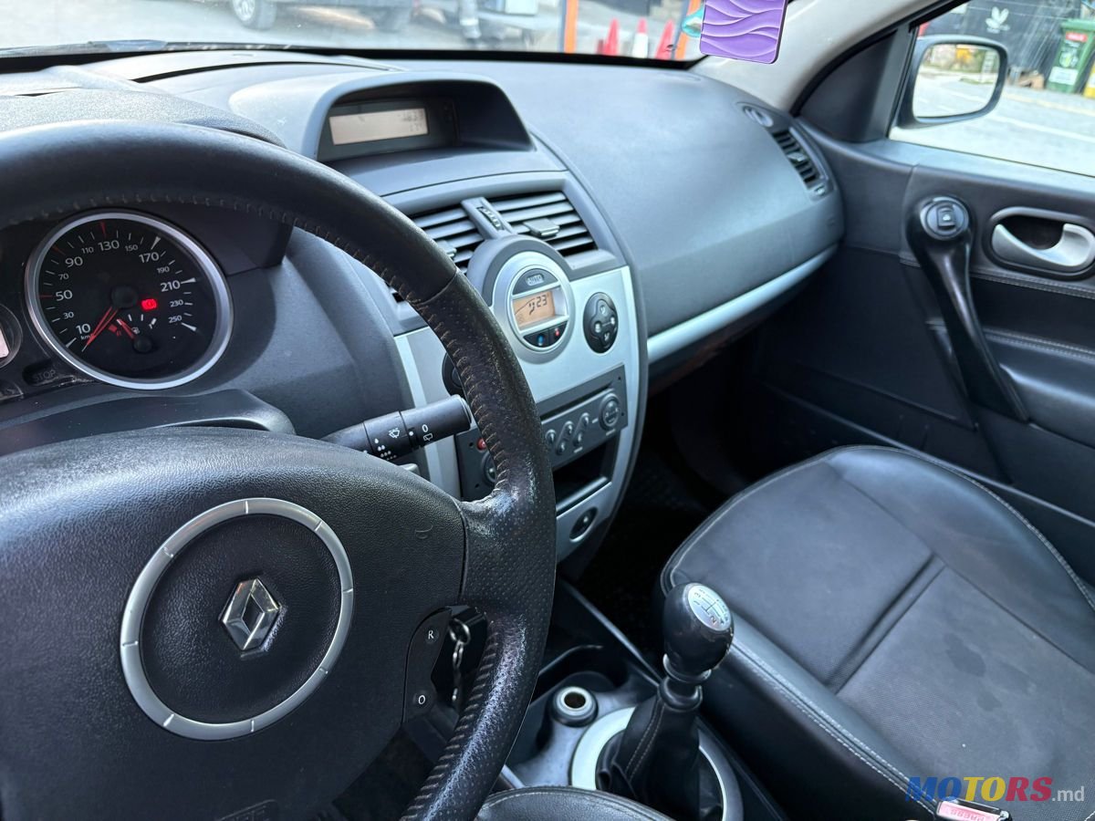 2006' Renault Megane photo #5