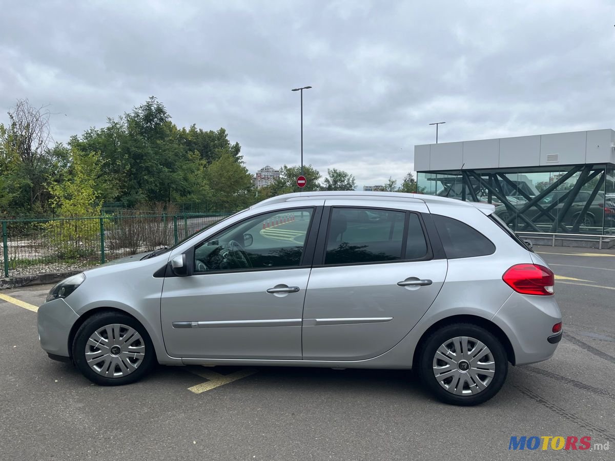 2012' Renault Clio photo #3