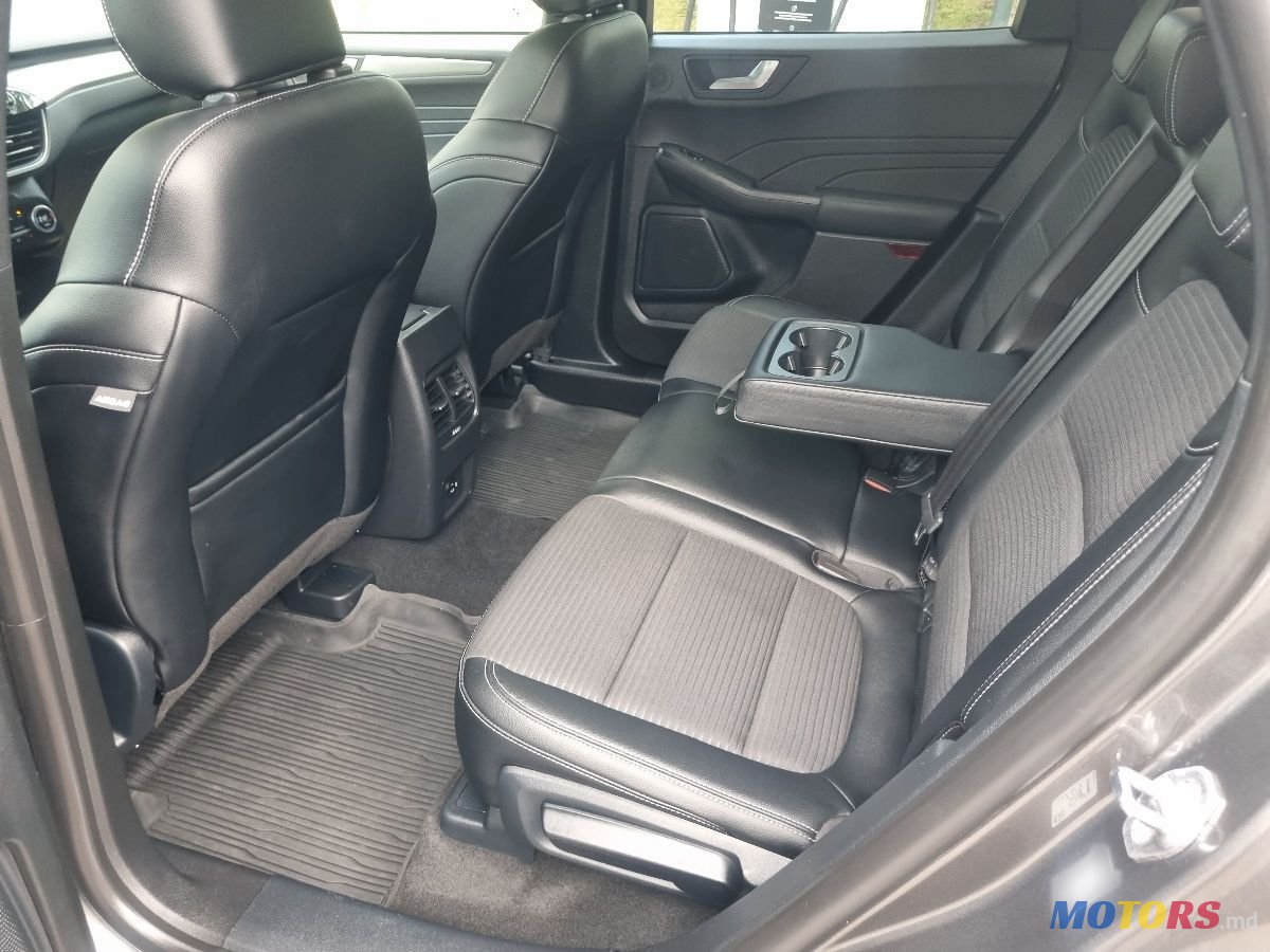 2022' Ford Kuga photo #6
