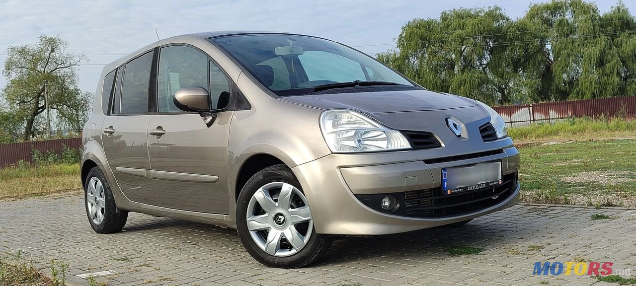 2010' Renault Grand Modus photo #1