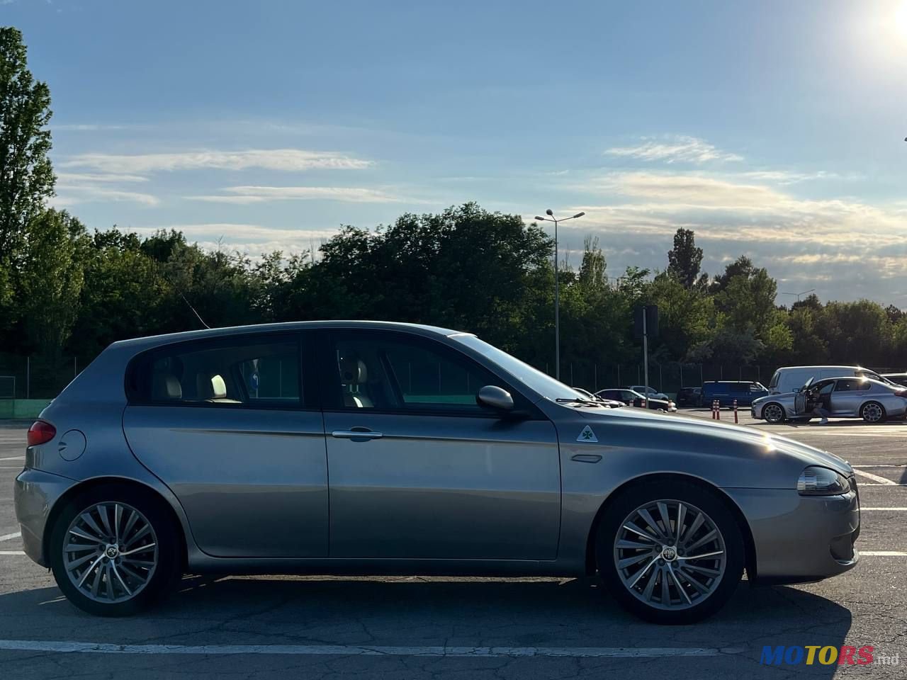 2006' Alfa Romeo 147 photo #2