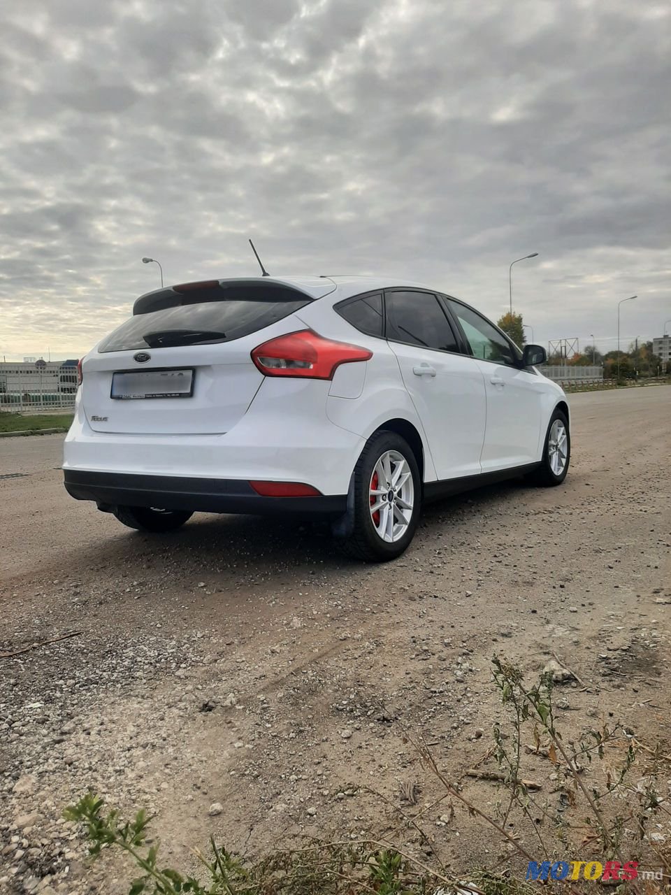 2017' Ford Focus photo #2