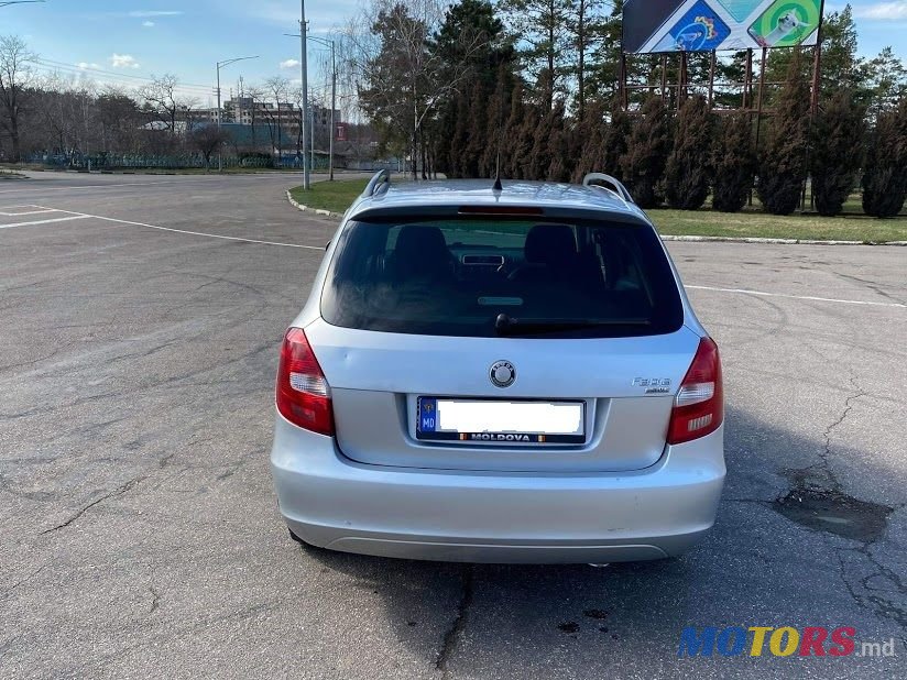 2008' Skoda Fabia 0000 photo #3