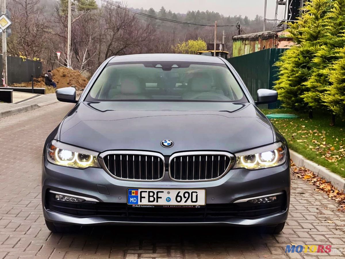 2017' BMW 5 Series photo #4