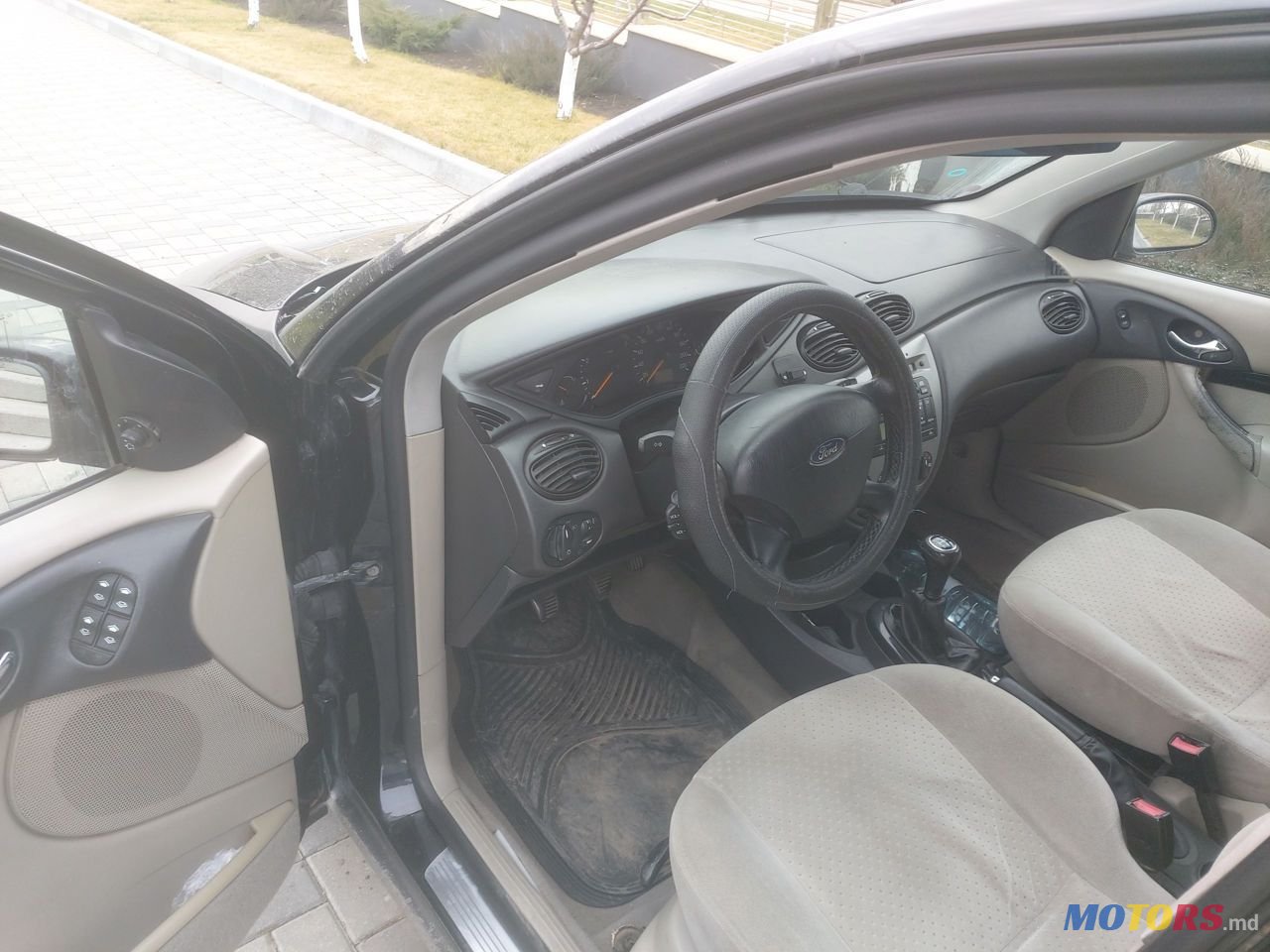 2004' Ford Focus Wagon photo #6