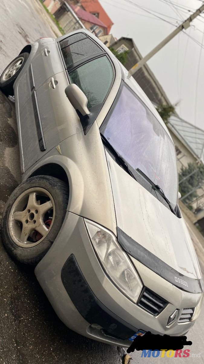 2004' Renault Megane photo #1