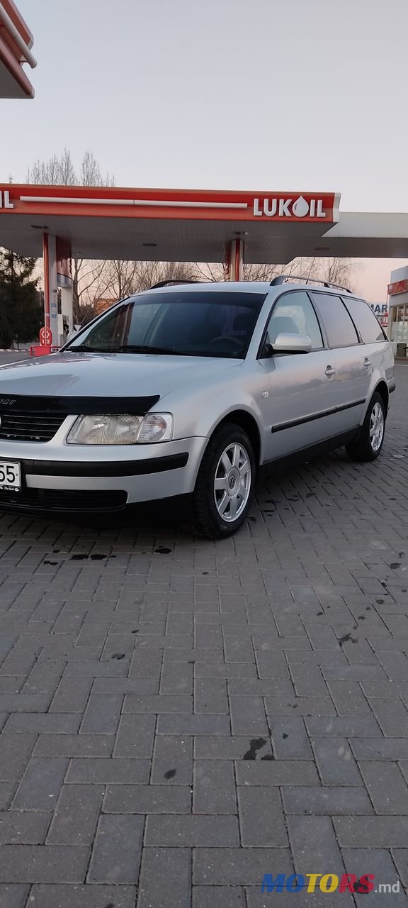 2000' Volkswagen Passat photo #3