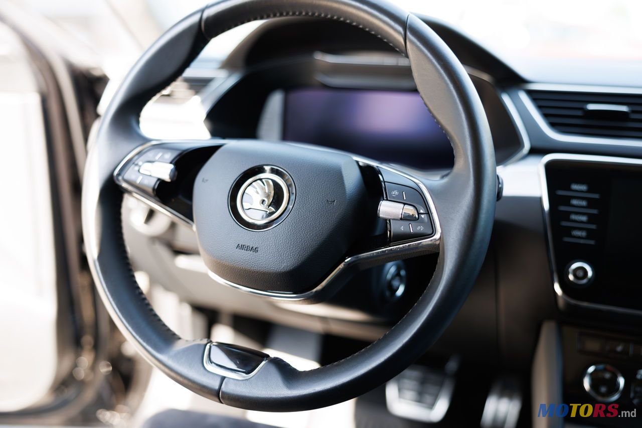 2022' Skoda Superb photo #4