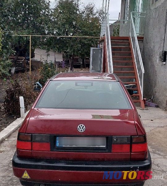 1998' Volkswagen Vento photo #2