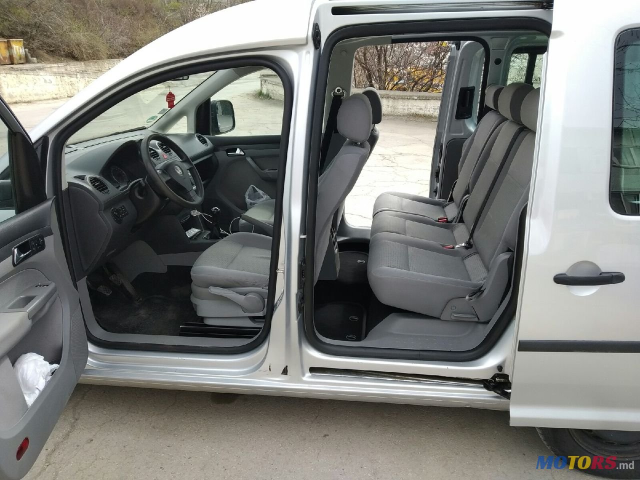 2008' Volkswagen Caddy photo #2