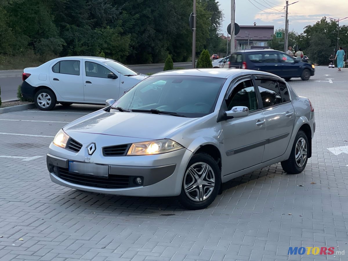 2007' Renault Megane photo #2