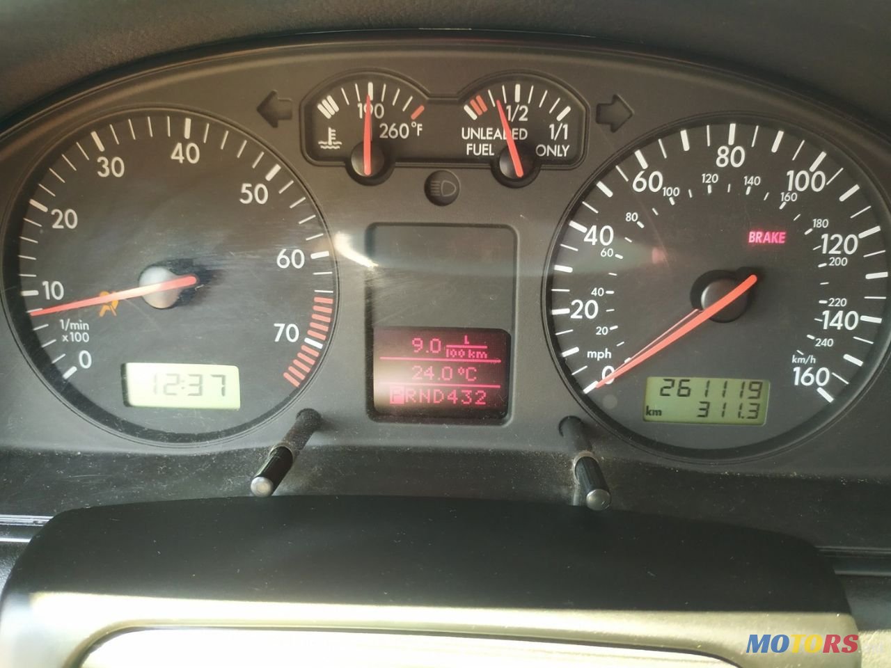 2001' Volkswagen Passat photo #2