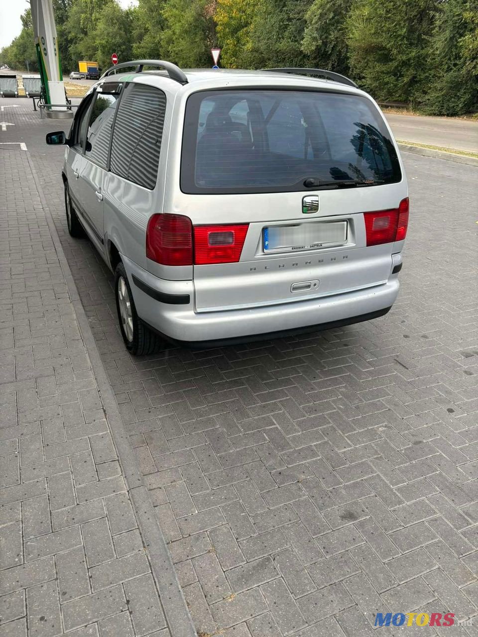 2002' SEAT Alhambra photo #4