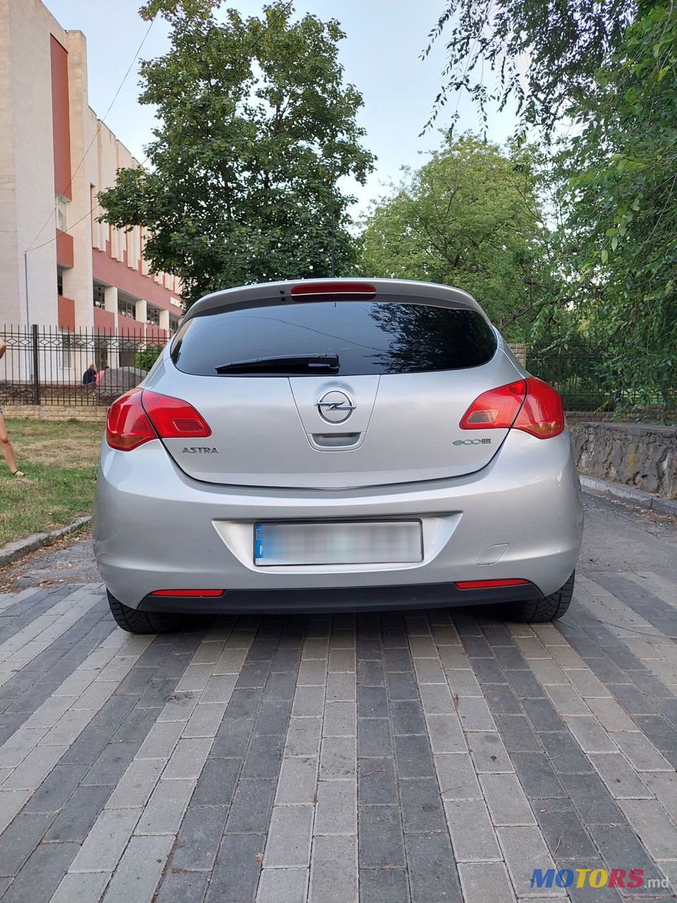 2011' Opel Astra photo #5