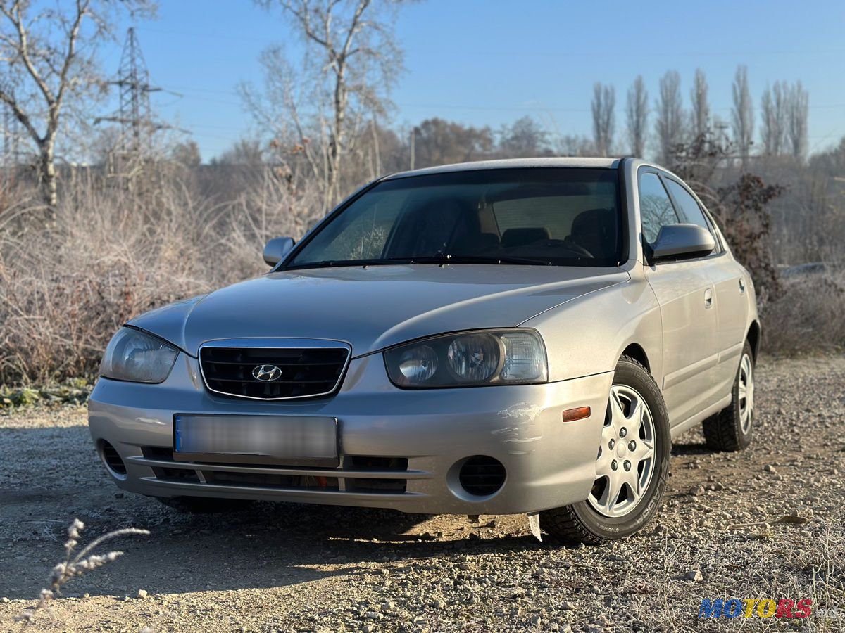 2002' Hyundai Elantra photo #2