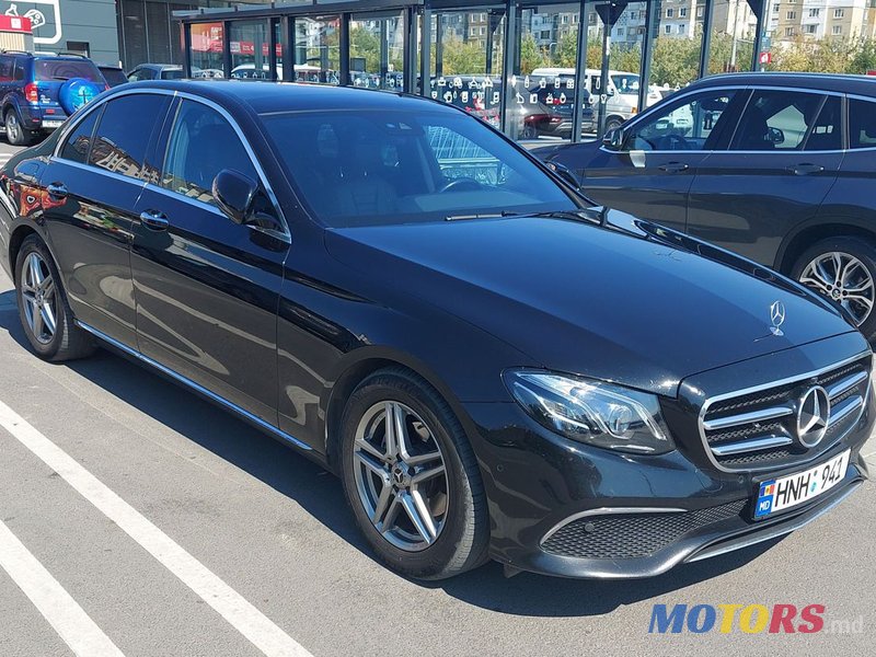 2019' Mercedes-Benz E Класс photo #2