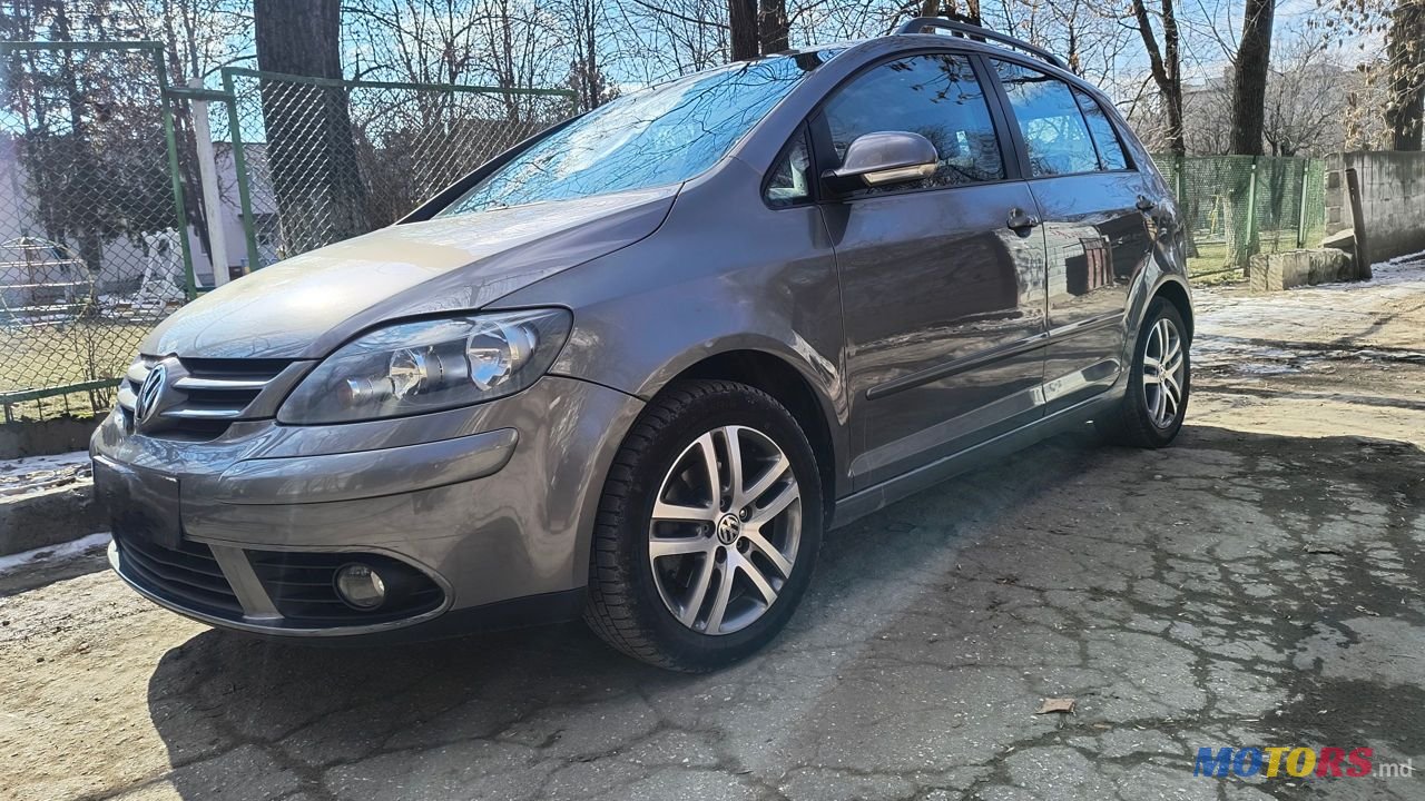 2007' Volkswagen Golf Plus photo #1