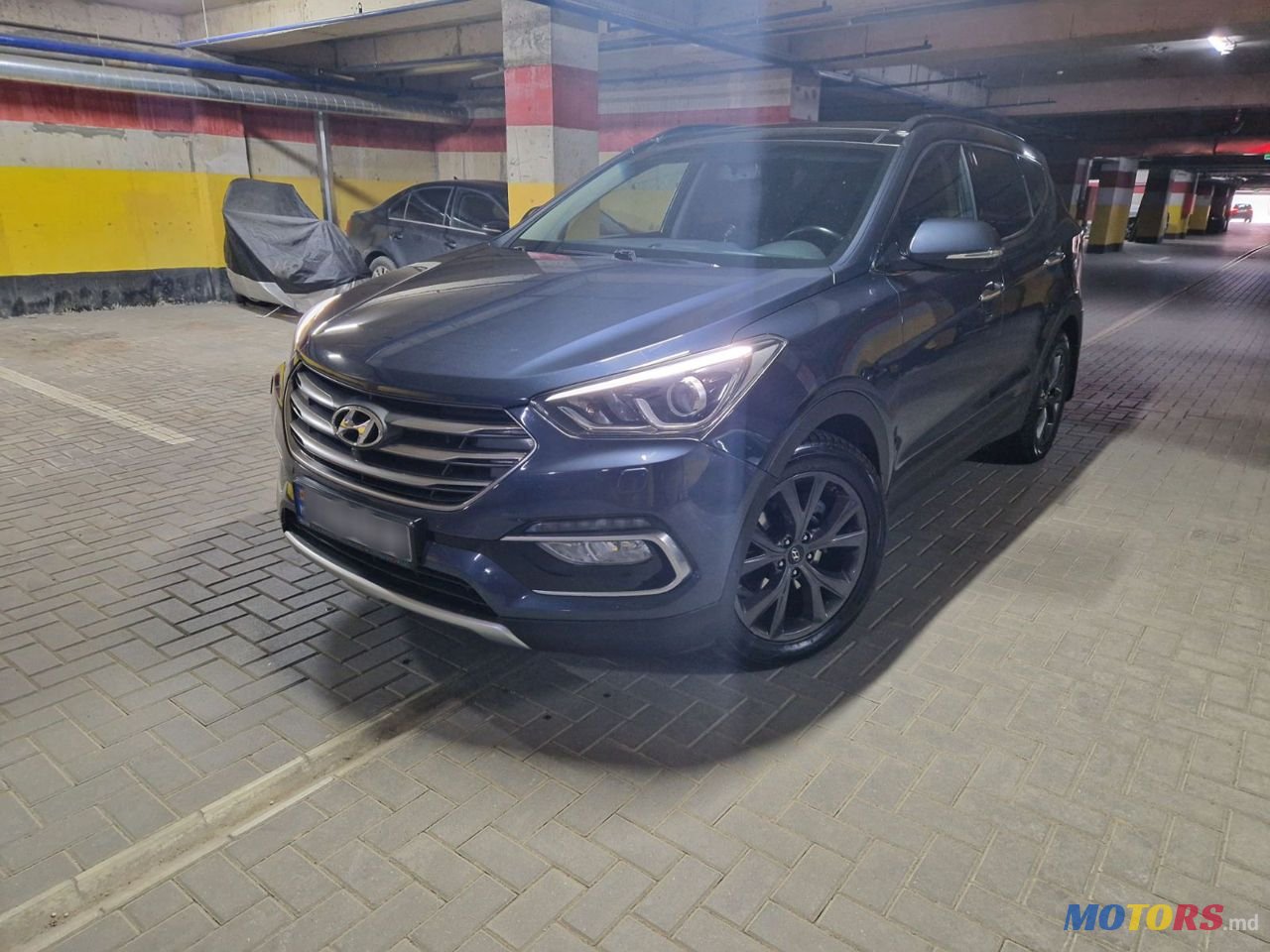 2016' Hyundai Santa Fe photo #4