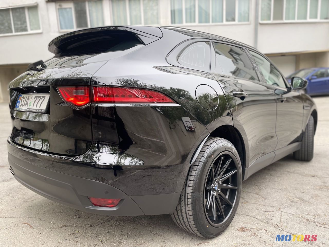 2017' Jaguar F-Pace photo #3