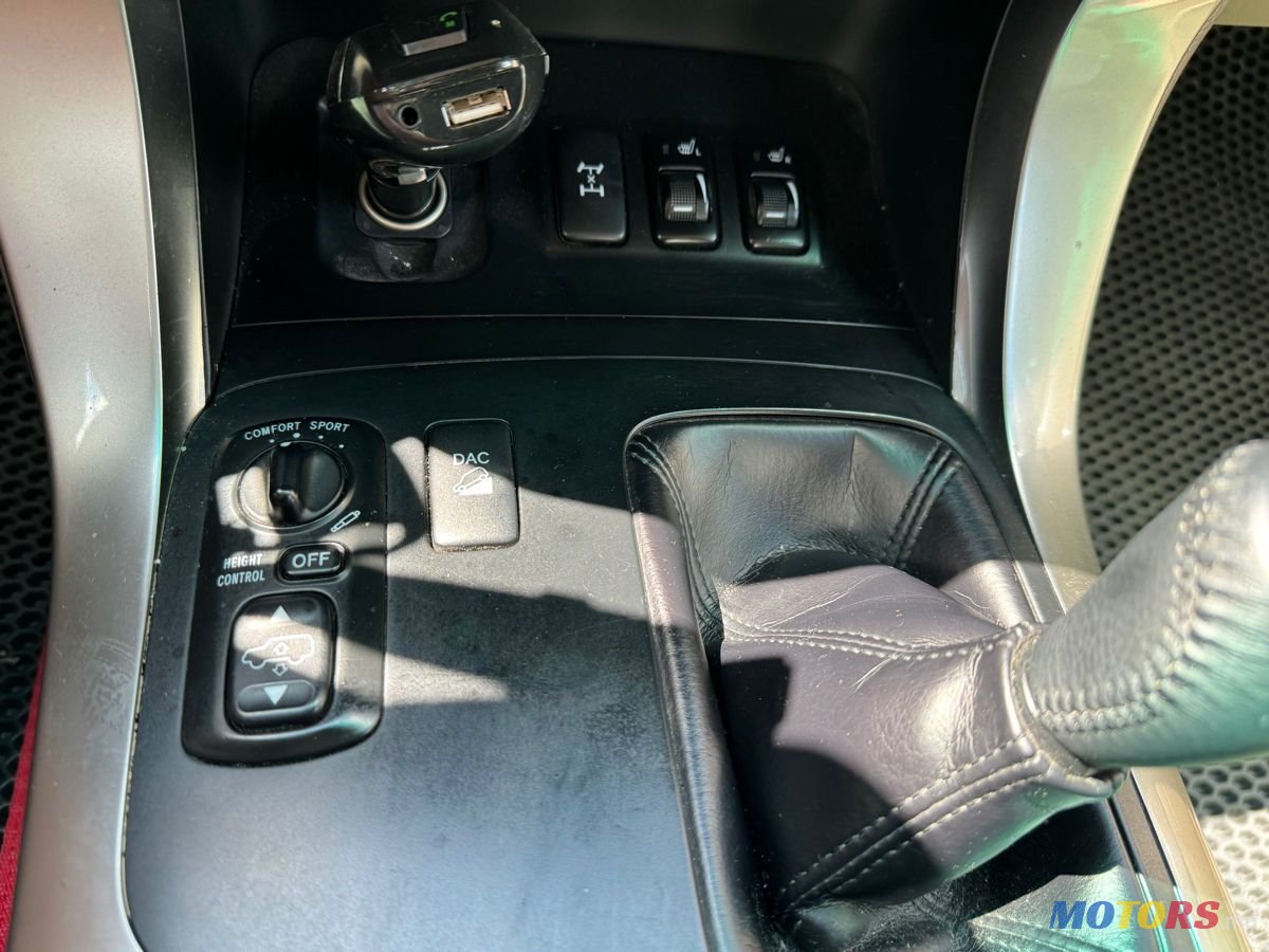 2009' Toyota Land Cruiser Prado photo #3