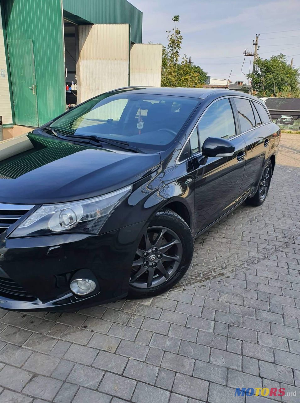 2014' Toyota Avensis photo #2