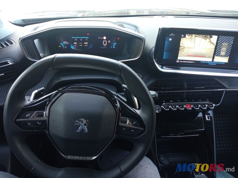 2021' Peugeot 2008 photo #5