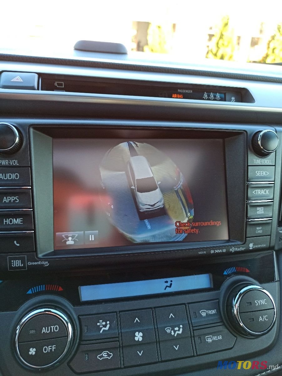 2017' Toyota RAV4 photo #6