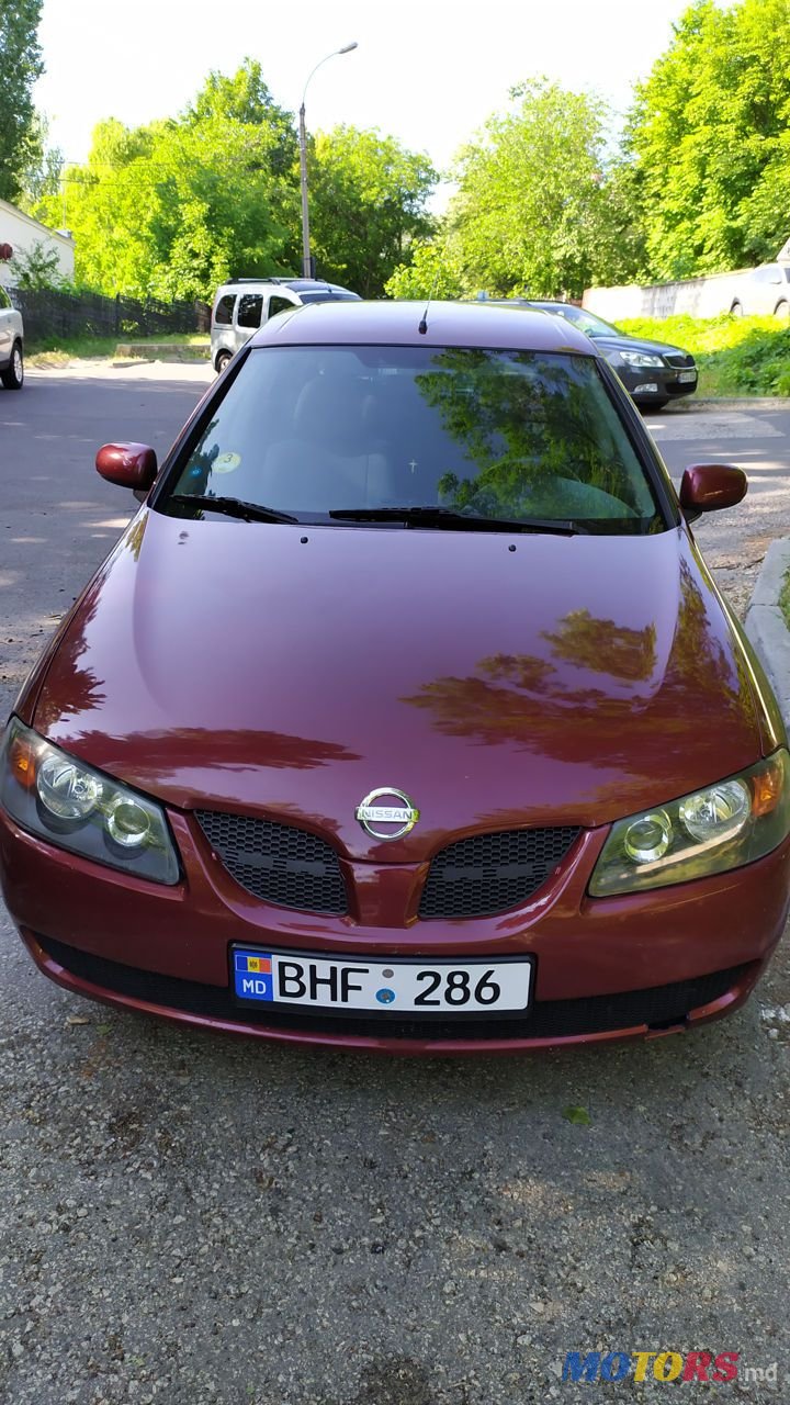 2005' Nissan Almera photo #3