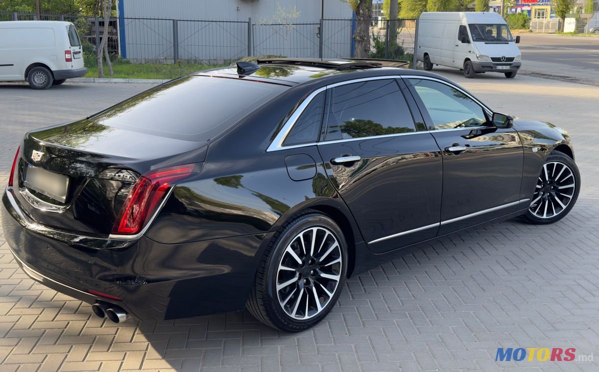 2017' Cadillac photo #2