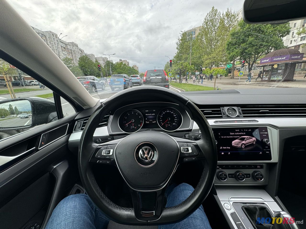 2017' Volkswagen Passat photo #5